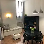 Cortile Del Forno Nel Centro Storico * Arona