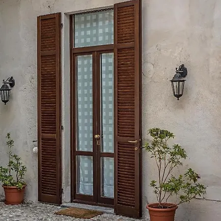 Cortile Del Forno Nel Centro Storico Daire Arona